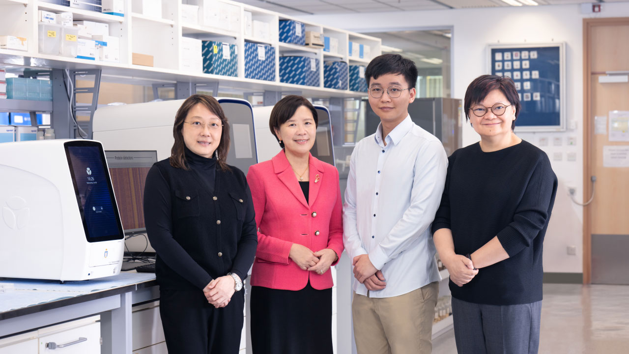 阿爾茲海默症血液測試 用於早期檢測及個人化疾病管理